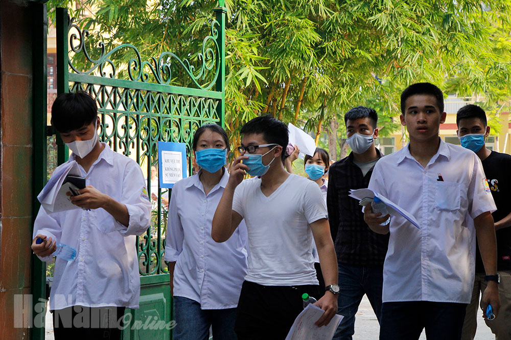 Ghi nhận sau ngày đầu thi tốt nghiệp THPT
