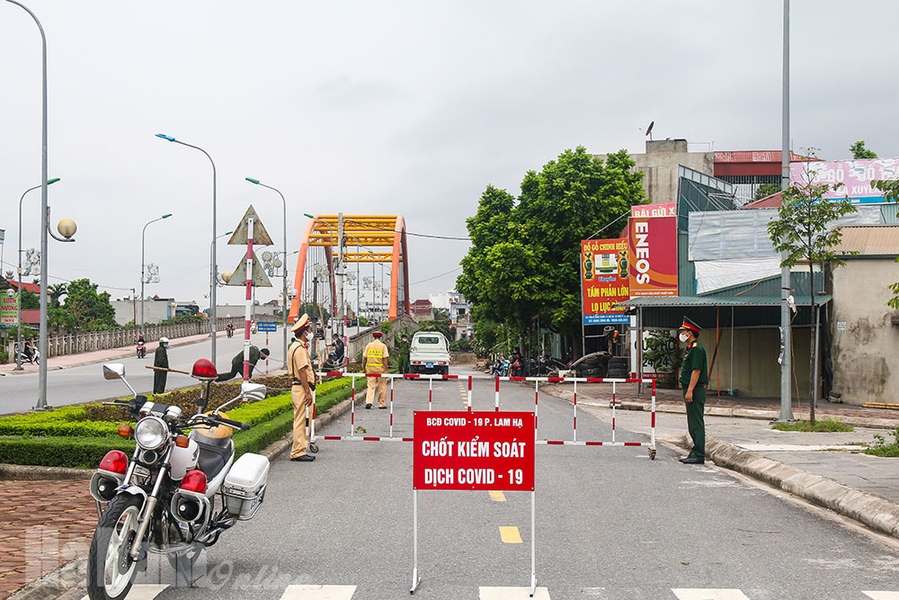 Rút ngắn thời gian cách ly y tế đối với cụm dân cư thuộc tổ dân phố Đình Tràng, phường Lam Hạ