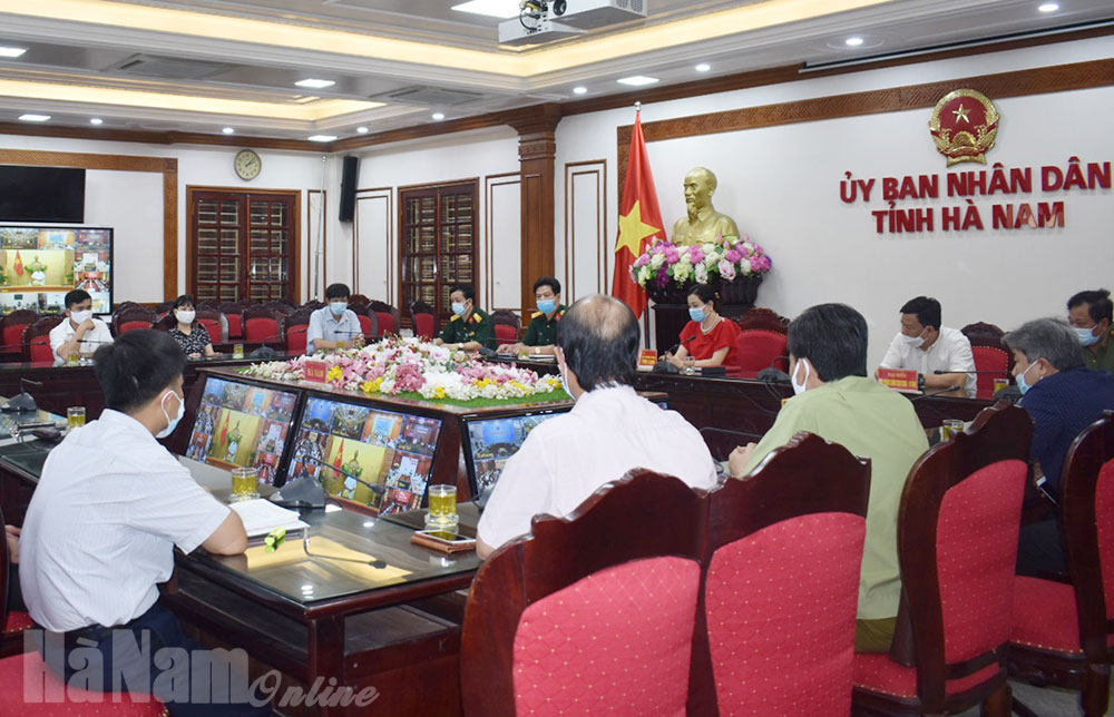 Thường trực Chính phủ họp trực tuyến toàn quốc về công tác phòng, chống Covid-19