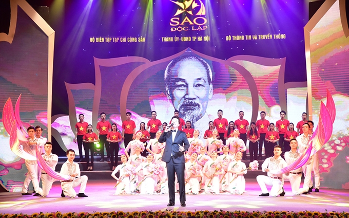 Xúc động, tự hào cùng chương trình nghệ thuật "Sao độc lập"