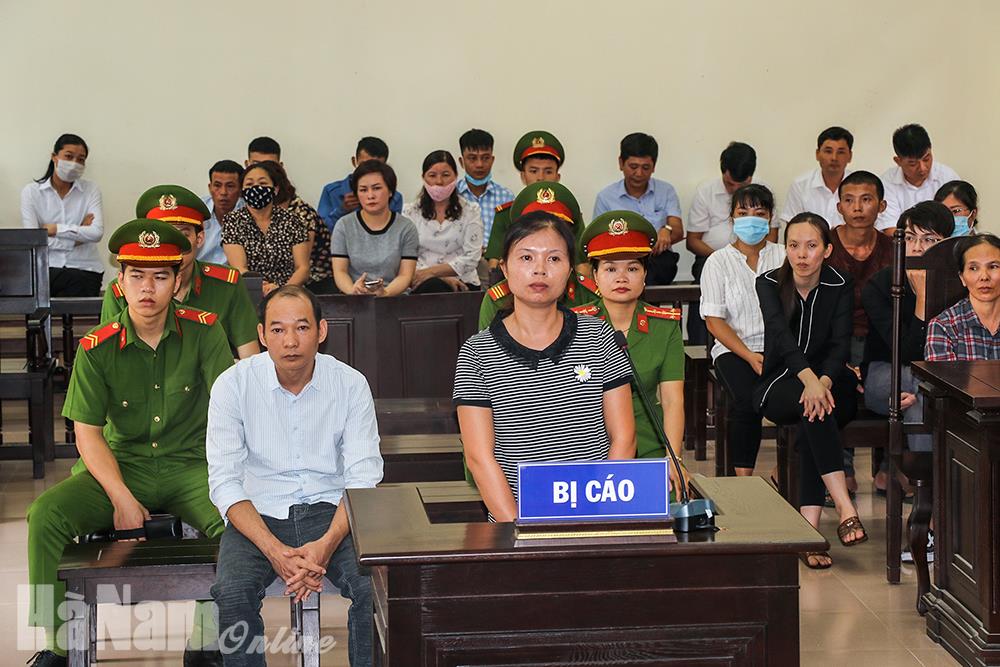 28 năm 6 tháng tù cho 2 đối tượng lừa đảo chiếm đoạt tài sản ở thị trấn Tân Thanh