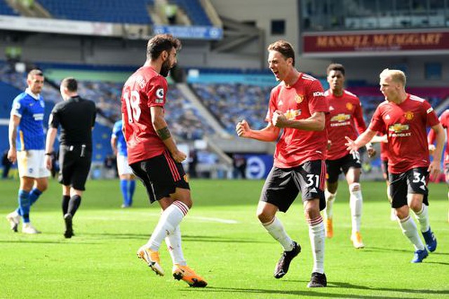 Brighton 2-3 Man Utd: Chiến thắng kịch tính