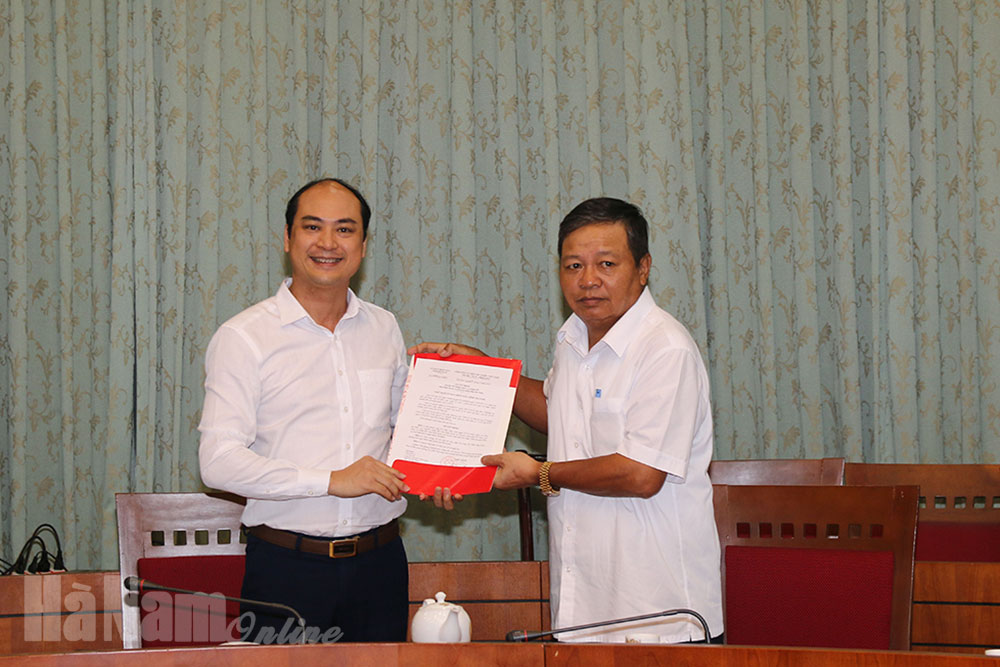 Công bố Quyết định bổ nhiệm Giám đốc Đài Phát thanh-Truyền hình Hà Nam