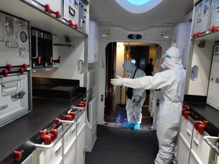 Mở lại đường bay quốc tế, khách muốn bay phải làm gì?