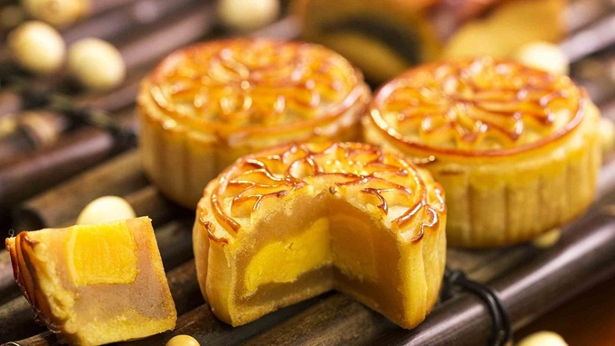 Một bánh trung thu béo bằng hai bát phở bò