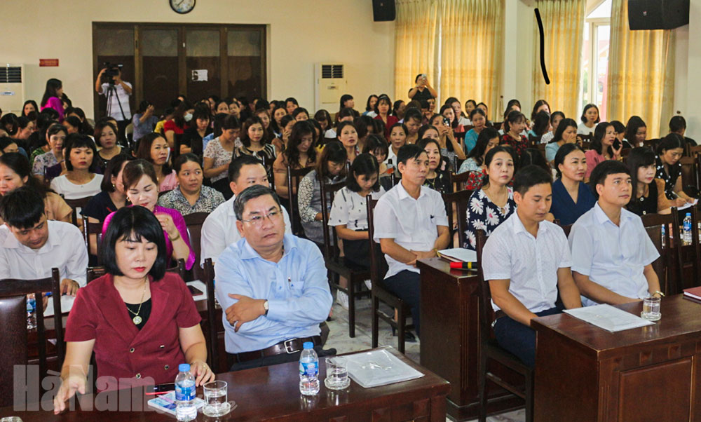 Triển khai nhiệm vụ năm học 2020-2021 đối với giáo dục mầm non