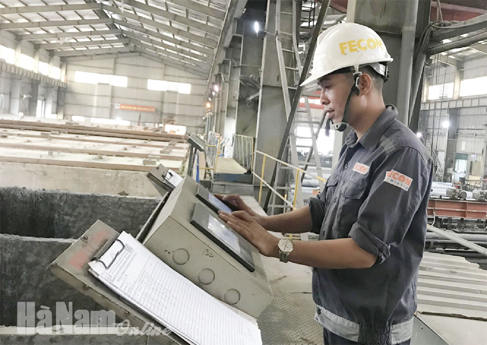 Người có nhiều sáng kiến cải tiến kỹ thuật