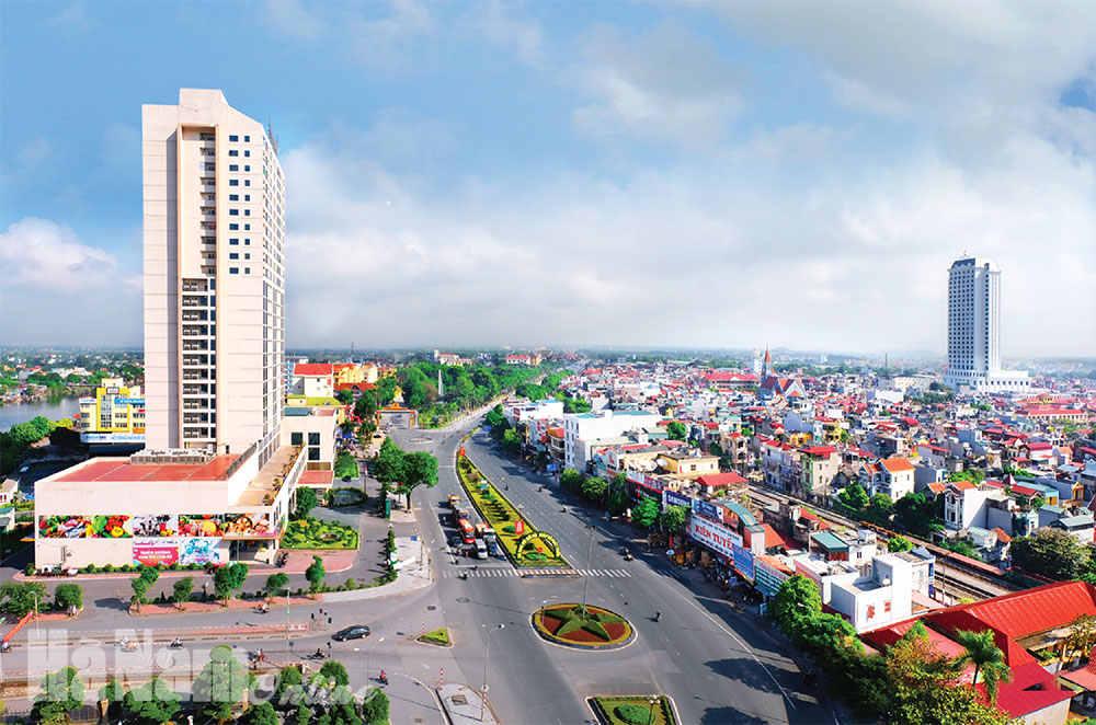 Tiếp tục đẩy mạnh phong trào thi đua yêu nước, xây dựng Hà Nam ngày càng phát triển, văn minh