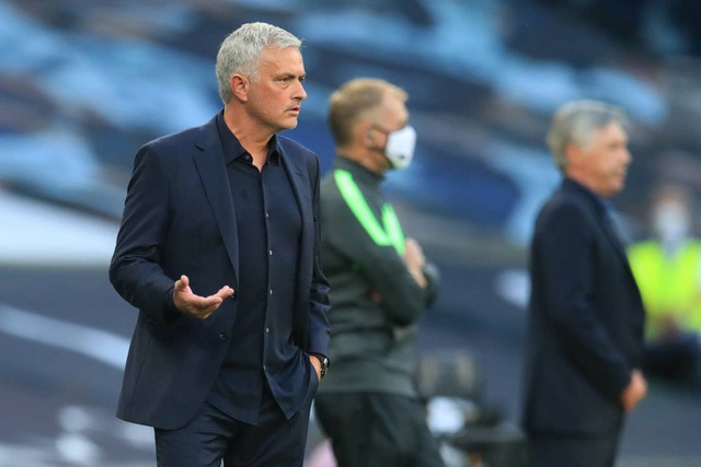 Tottenham thất bại trước Everton, Mourinho lại sớm lo lắng