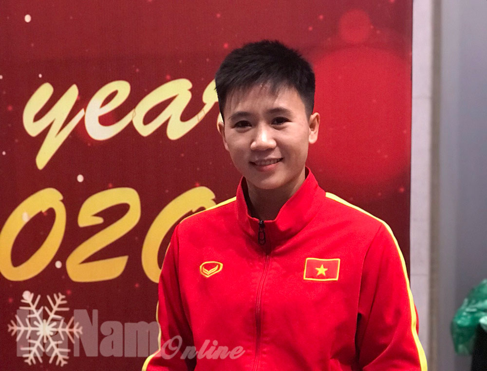 Tuyết Dung được CLB Bồ Đào Nha mời tham gia thi đấu