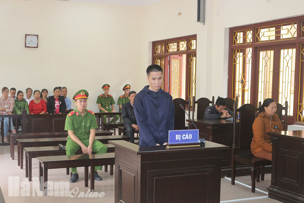 Giết người không thành, một đối tượng lãnh 9 năm tù