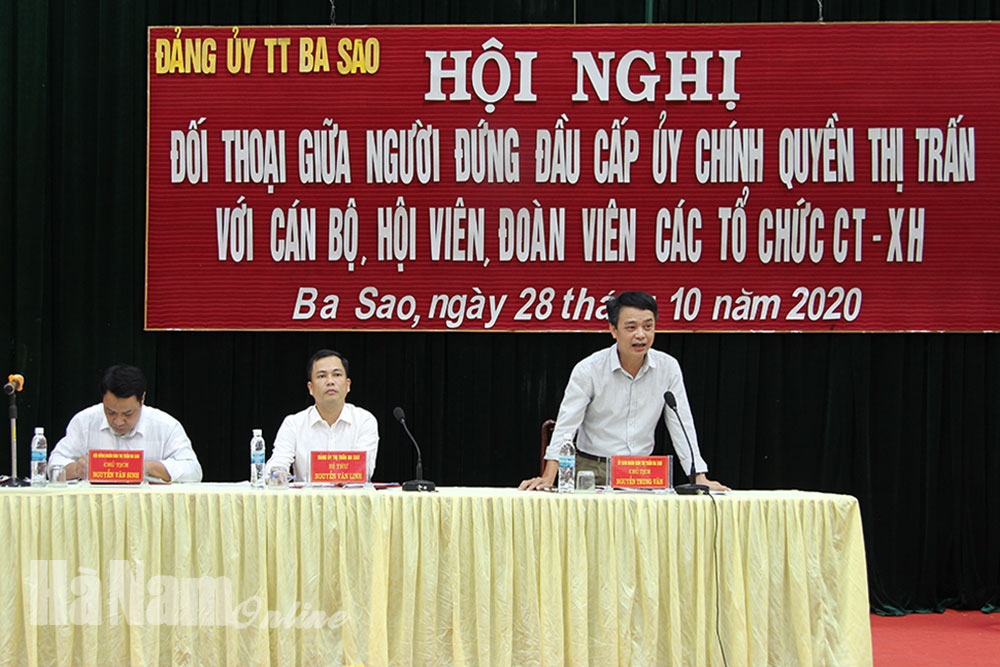Lãnh đạo thị trấn Ba Sao đối thoại với cán bộ, hội viên, đoàn viên các tổ chức chính trị- xã hội