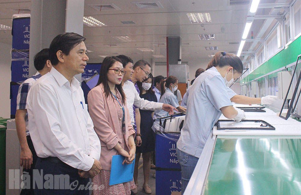 UBND tỉnh kiểm tra tiến độ đầu tư xây dựng hạ tầng khu công nghiệp Đồng Văn IV