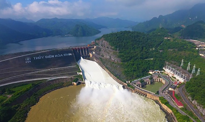 Ba thủy điện cùng xả lũ