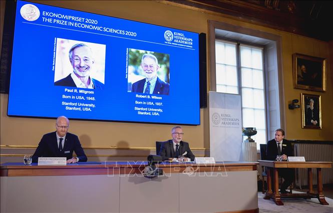 Hai nhà kinh tế Mỹ đoạt giải Nobel Kinh tế 2020