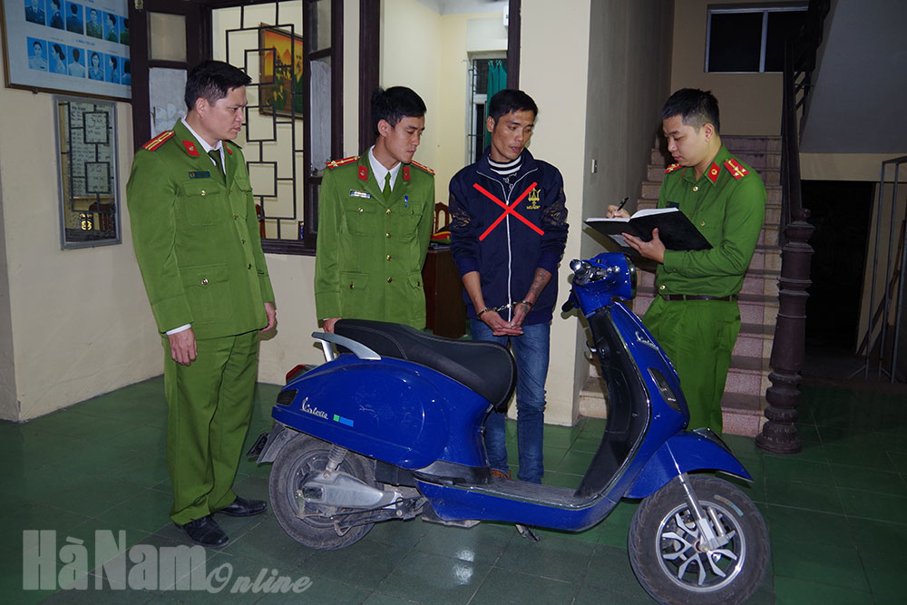 Công an phường Quang Trung bắt đối tượng trộm cắp xe máy điện