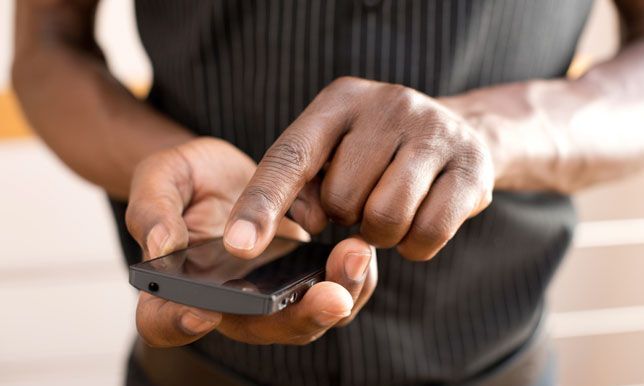 Điện thoại có khiến đàn ông yếu sinh lý?