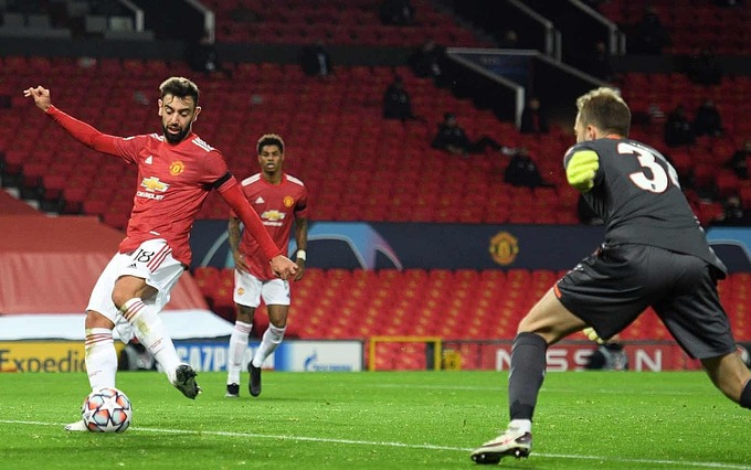 Bruno Fernandes giúp Man Utd thắng đậm