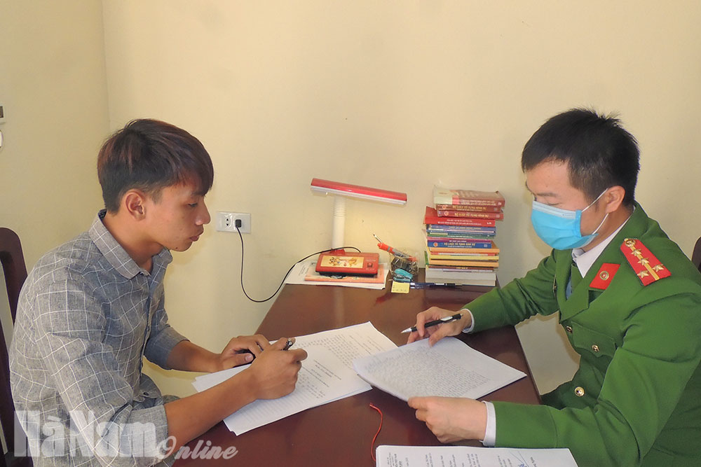 Bắt đối tượng lừa đảo chiếm đoạt tài sản