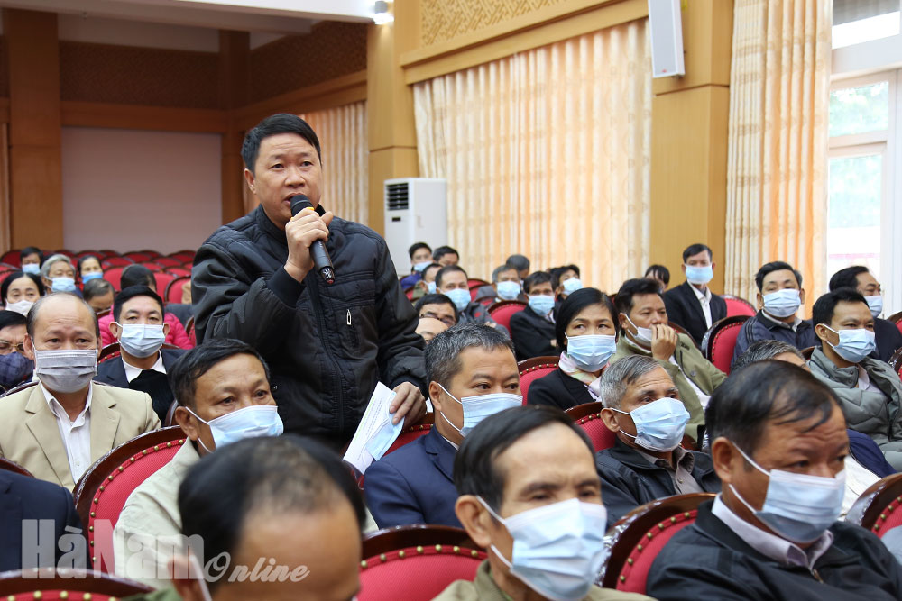 Bí thư Thị ủy Duy Tiên đối thoại với cán bộ, đảng viên và nhân dân