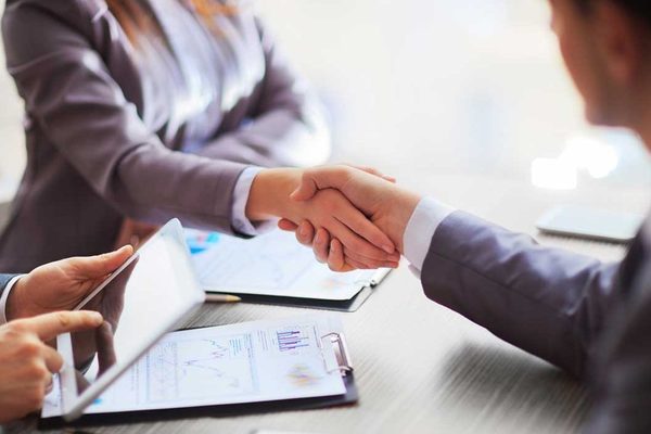 Có thể thuê làm thủ tục đăng ký hộ kinh doanh?