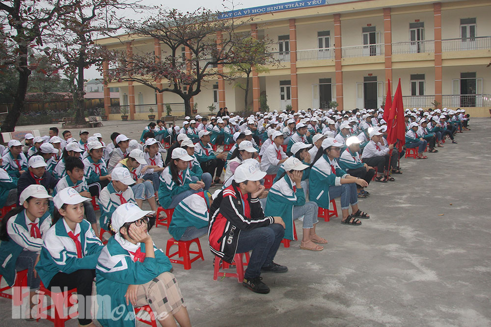 Nói chuyện truyền thống kỷ niệm ngày thành lập Quân đội Nhân dân Việt Nam