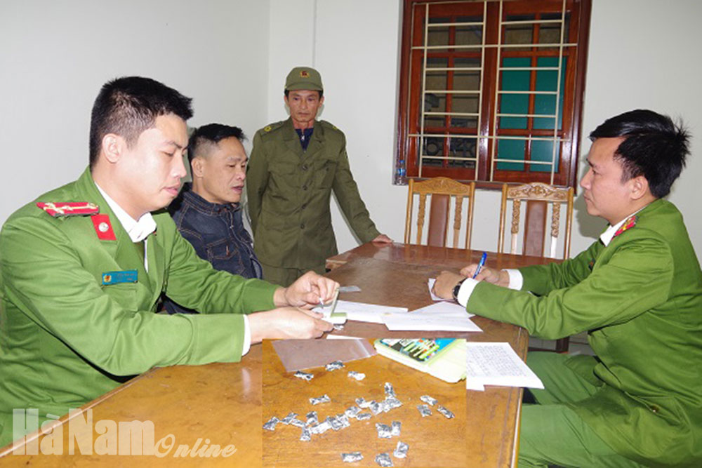 Công an phường Duy Minh bắt đối tượng tàng trữ trái phép chất ma túy