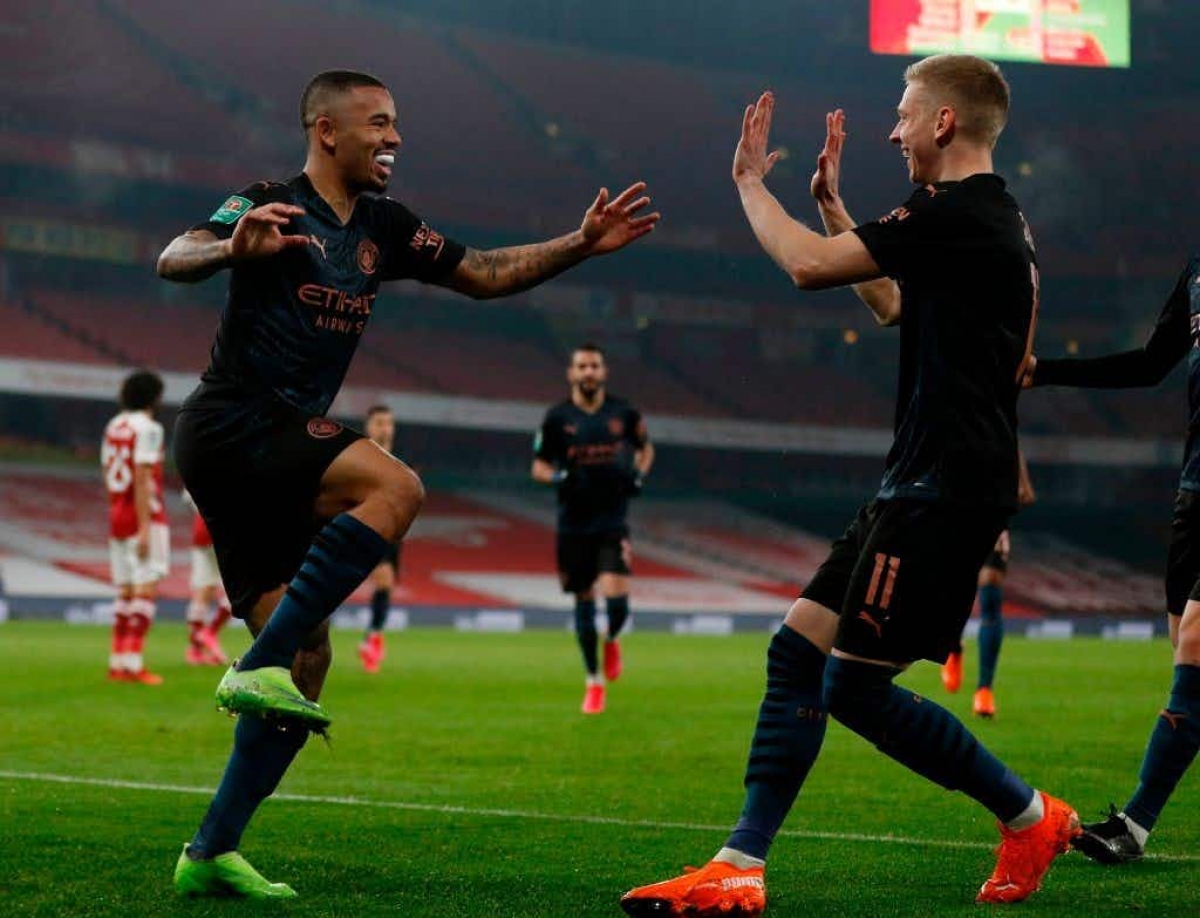 Thắng dễ Arsenal, Man City tiến vào bán kết Cúp Liên Đoàn Anh