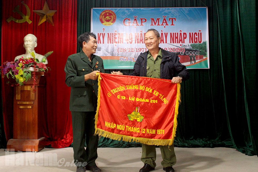 Ban liên lạc Hội đồng ngũ tăng thiết giáp Hà Nam gặp mặt kỷ niệm ngày nhập ngũ