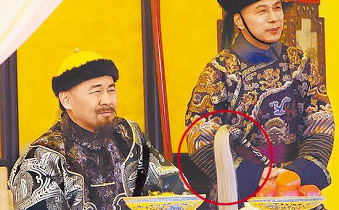 Các thái giám trong cung thường cầm theo một cây phất trần - Công dụng của nó là gì?