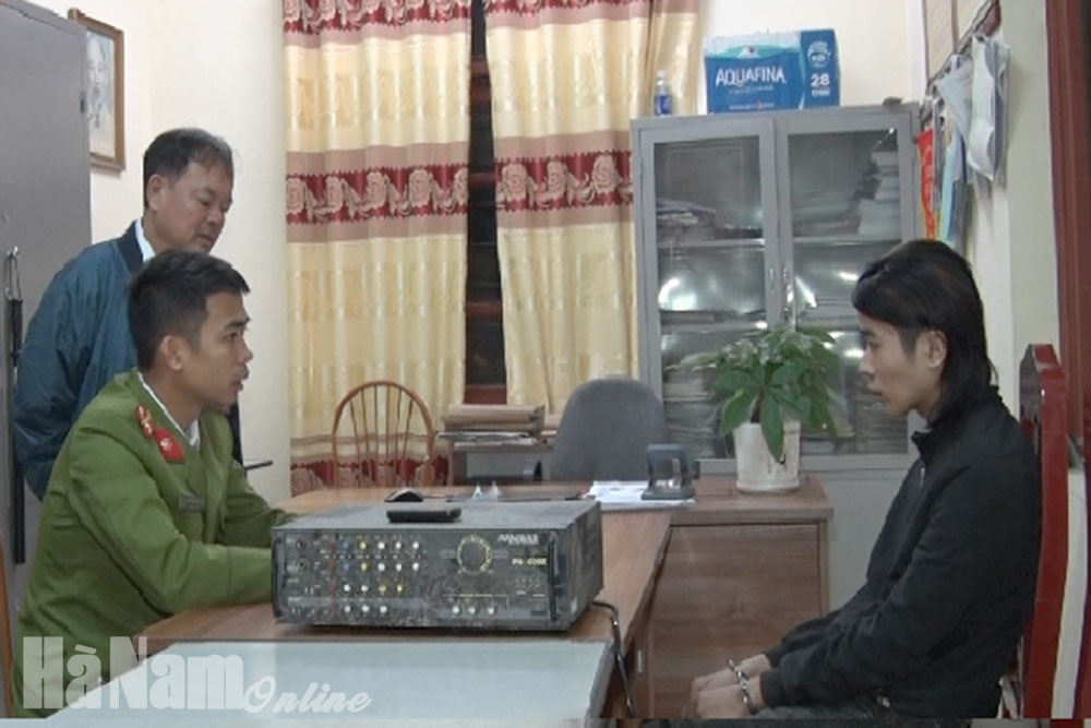 Bắt đối tượng đang thi hành án treo lại phạm tội