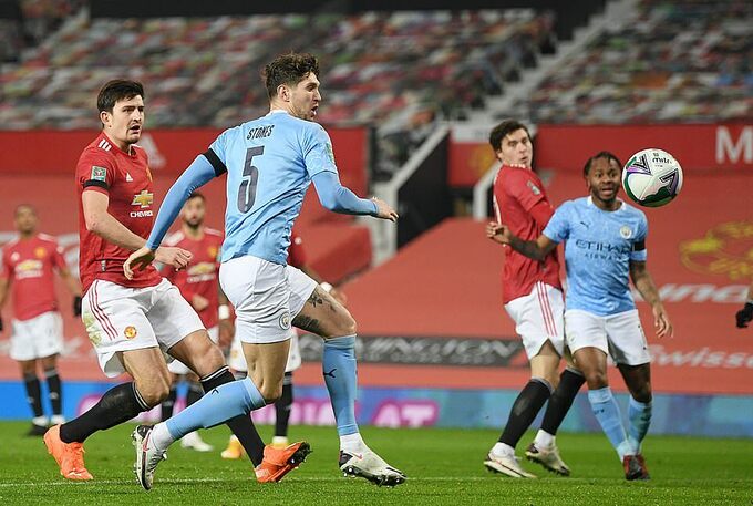 Man City đá văng Man Utd khỏi Cup Liên Đoàn