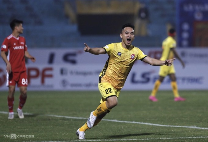 Viettel thua trận ra quân V-League