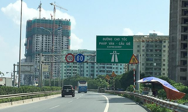 Phân luồng, bảo đảm trật tự an toàn giao thông phục vụ Đại hội Đảng toàn quốc lần thứ XIII