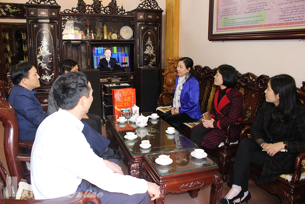 Lãnh đạo tỉnh thăm, tặng quà nhân dịp Tết Tân Sửu 2021