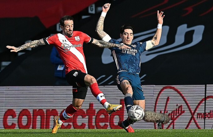 Arsenal thành cựu vương Cup FA