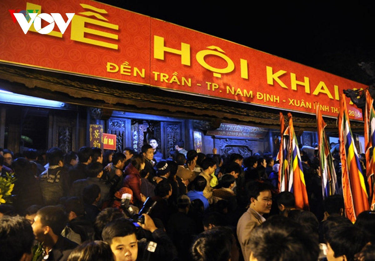 Lễ hội khai ấn Đền Trần 2021 hạn chế người tham gia