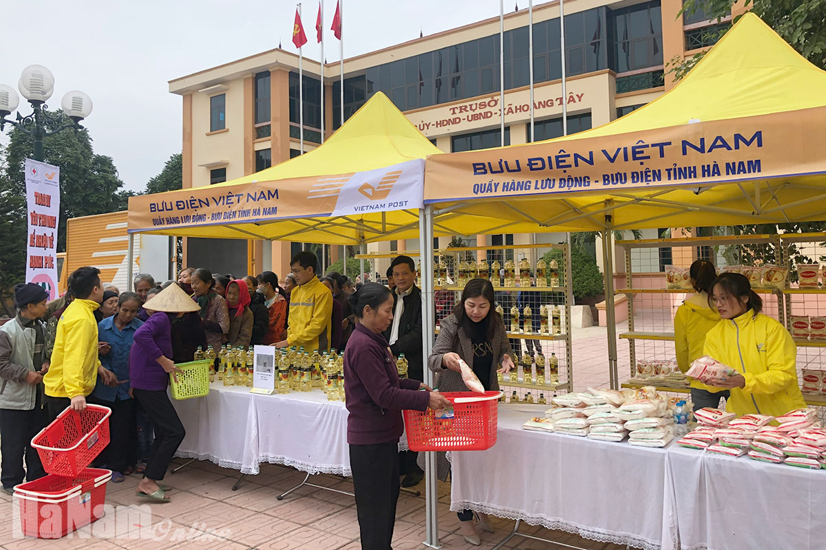 Kim Bảng tổ chức chợ Tết nhân đạo xuân Tân Sửu 2021