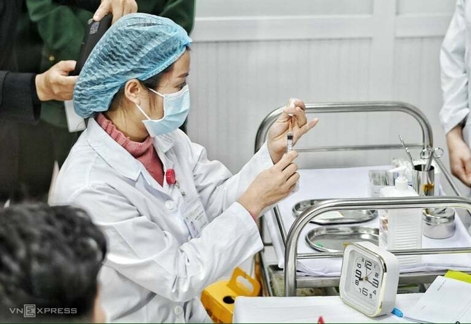 Việt Nam cấp phép lưu hành vaccine Covid-19 đầu tiên