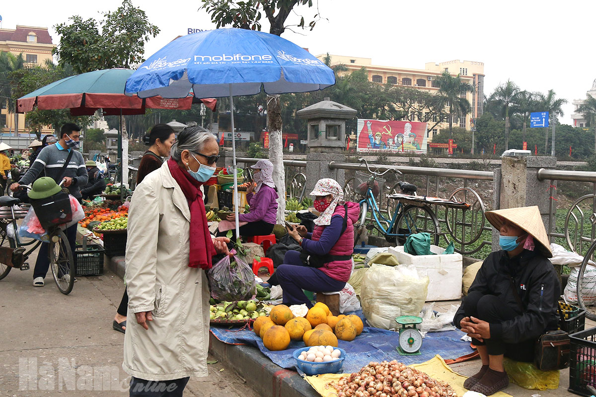 Phòng, chống dịch Covid-19 tại các chợ ở Hà Nam