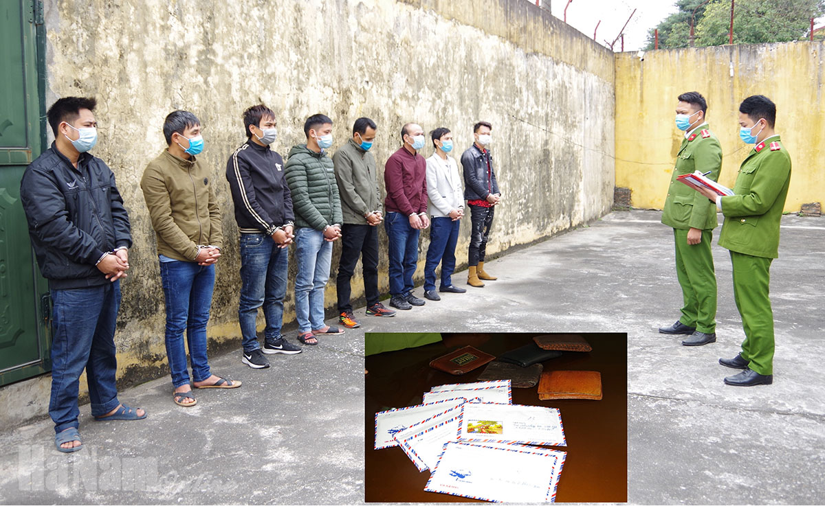 Công an huyện Thanh Liêm bắt quả tang 08 đối tượng đánh bạc