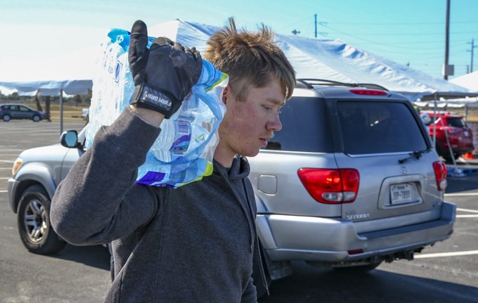Biden tuyên bố tình trạng thảm họa nghiêm trọng ở Texas