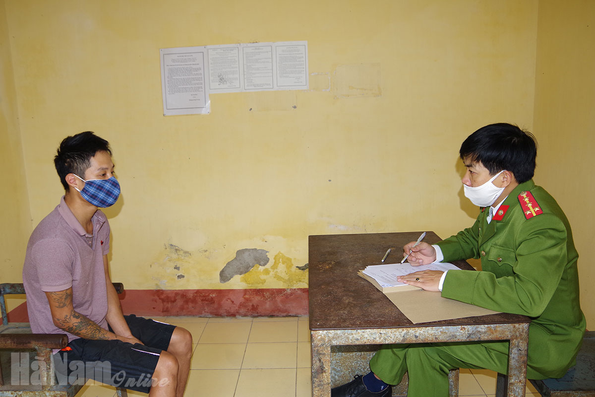 Chống người thi hành công vụ, một đối tượng ở xã Tiên Sơn bị tạm giữ hình sự