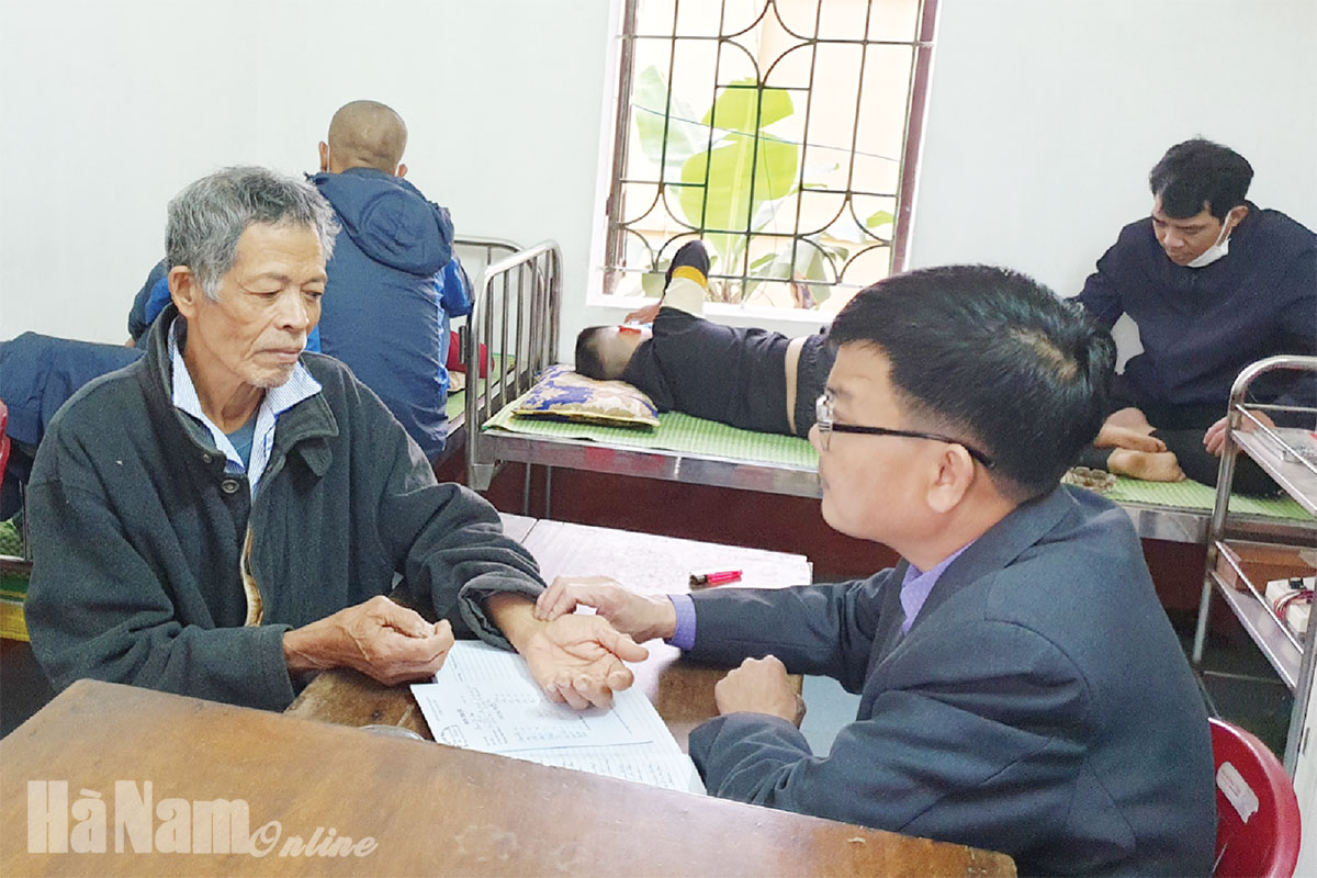 Phát huy vai trò đông y trong công tác chăm sóc sức khỏe nhân dân