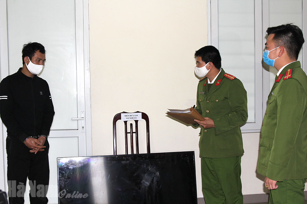 Công an xã Nhân Khang bắt đối tượng vừa ra tù lại tiếp tục trộm cắp tài sản