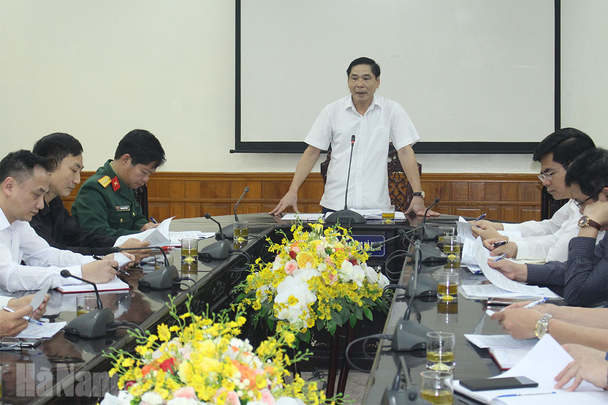 Lãnh đạo UBND tỉnh nghe báo cáo công tác chuẩn bị Đại hội TDTT các cấp năm 2021 – 2022