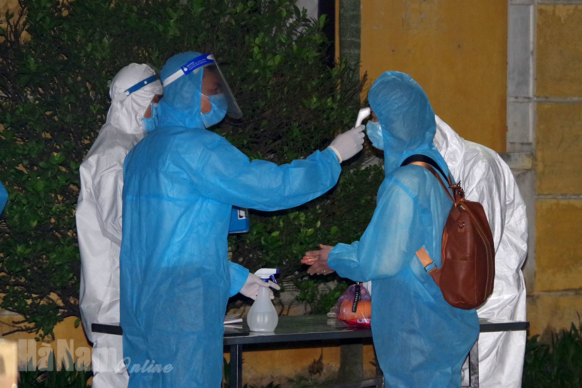 90 công dân cách ly phòng chống dịch tại Trung đoàn 151 có kết quả xét nghiệm âm tính lần 1 với SARS-CoV-2