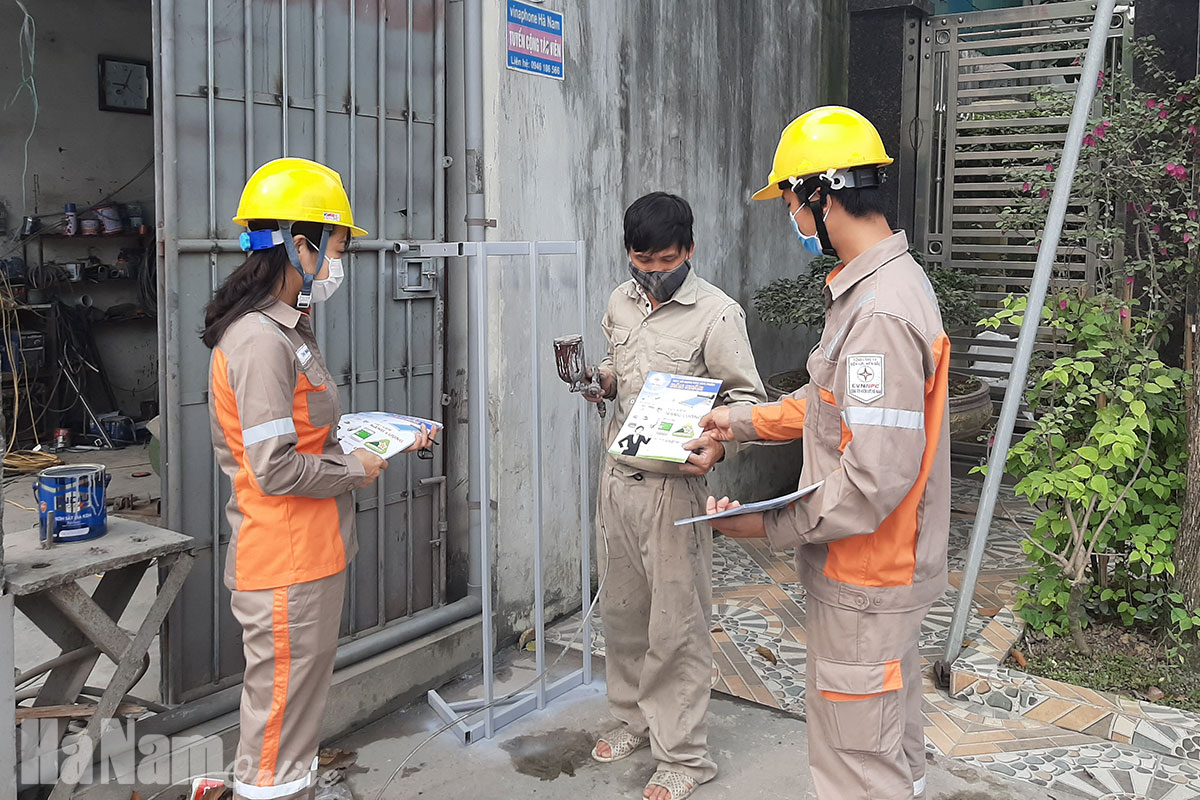 Công ty Điện lực Hà Nam triển khai nhiều hoạt động hưởng ứng giờ trái đất năm 2021