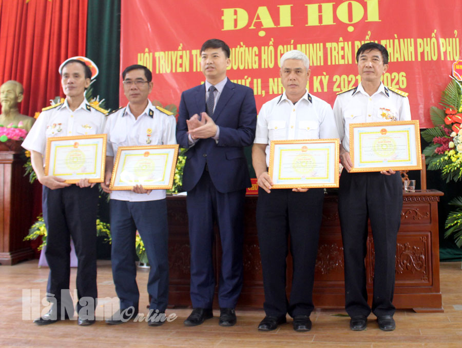 Đại hội Hội Truyền thống đường Hồ Chí Minh trên biển thành phố Phủ Lý lần thứ II