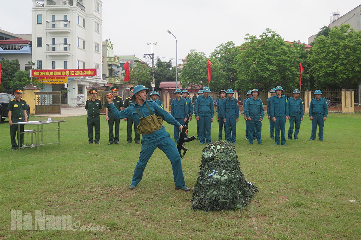 Ban CHQS huyện Lý Nhân khai mạc hội thao trung đội dân quân cơ động năm 2021